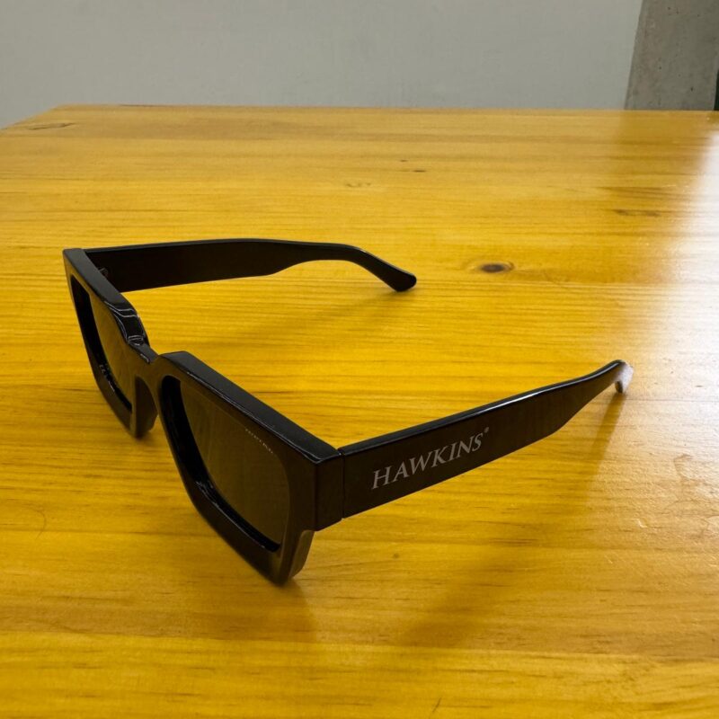Gafas Hawkins Negras Cristal Oscuro